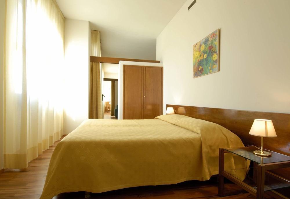 Porta Al Prato Apart-hotel 4*